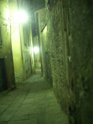 The (back) streets of Cortona.